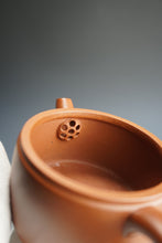 Load image into Gallery viewer, Fully Handmade Hongpilong Hanwa teapot by Li Yuncai 全手工李云才红皮龙汉瓦 165ml