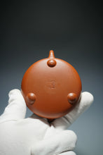 Load image into Gallery viewer, Fully Handmade Hongpilong Pinggai Shipiao Yixing Teapot by Hu Manshan 胡漫山红皮龙平盖石瓢 170ml