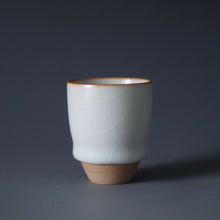 Load image into Gallery viewer, 55ml Shan Kilns Dripping Moon White Ruyao Tall Teacup 善窑汝窑月白流釉杯
