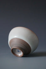 Load image into Gallery viewer, 90ml Ltd. Ed. Shan Kilns Ruyao FangHua Hanlu Teacup no.3 善窑汝窑芳华杯