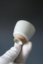 Load image into Gallery viewer, 65ml Shan Kilns Dripping Moon White Ruyao Teacup 善窑汝窑月白流釉杯