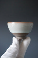 Load image into Gallery viewer, 90ml Ltd. Ed. Shan Kilns Ruyao FangHua Hanlu Teacup no.3 善窑汝窑芳华杯