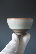 Load image into Gallery viewer, 90ml Ltd. Ed. Shan Kilns Ruyao FangHua Hanlu Teacup no.3 善窑汝窑芳华杯