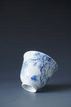 Load image into Gallery viewer, 90ml Qinghua Plum Blossoms Porcelain Teacup by KuangShi 青花匡石梅花清影杯