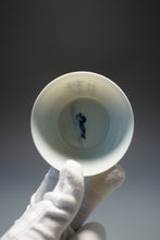 Load image into Gallery viewer, 110ml Qinghua Spring River Porcelain Teacup by KuangShi 青花匡石春江水暖杯