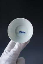 Load image into Gallery viewer, 110ml Qinghua Spring River Porcelain Teacup by KuangShi 青花匡石春江水暖杯