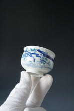 Load image into Gallery viewer, 80ml Qinghua Hometown Courtyard Porcelain Teacup by KuangShi 青花匡石故乡庭院杯
