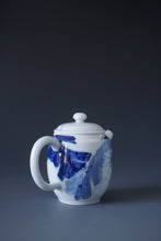 Load image into Gallery viewer, Qinghua Spider and Banana Leaf Jingdezhen Fine Porcelain Teapot by Master KuangShi 青花匡石蛛网芭蕉高仕壶 110ml