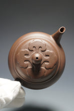 Load image into Gallery viewer, Handpicked TianQingNi Ruyi Three Leg Yixing Teapot 天青泥大彬如意 250ml