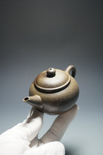 Load image into Gallery viewer, Wood Fired Handpicked TianQingNi Bian Shuiping Yixing Teapot 柴烧天青泥扁水平 150ml