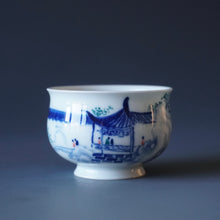 Load image into Gallery viewer, 80ml Qinghua Hometown Courtyard Porcelain Teacup by KuangShi 青花匡石故乡庭院杯