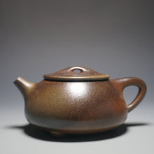 Load image into Gallery viewer, Wood Fired Lao Zini from Huanglong Shan No.5 Mine Manpiao Yixing Teapot 柴烧老紫泥满瓢 430ml