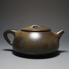 Load image into Gallery viewer, Wood Fired No.4 Mine Lao Zini Big Manpiao Teapot 四号井紫泥柴烧满瓢 440ml