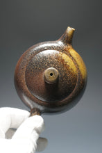Load image into Gallery viewer, Wood Fired Dicaoqing Jinglan Yixing Teapot No.4 底槽清柴烧井栏 230ml