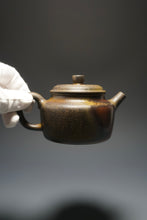 Load image into Gallery viewer, Wood Fired Dicaoqing Dezhong Yixing Teapot 底槽清柴烧德钟 240ml