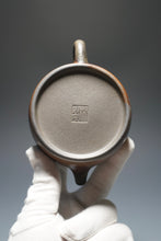 Load image into Gallery viewer, Wood Fired Dicaoqing Dezhong Yixing Teapot 底槽清柴烧德钟 240ml