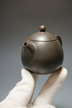 Load image into Gallery viewer, Grey 125ml Dragon Egg Nixing Teapot by Li Wenxin 李文新坭兴龙蛋壶 (深)