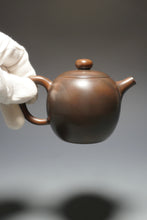 Load image into Gallery viewer, 160ml Julunzhu Nixing Teapot by Li Wenxin 李文新坭兴壶