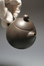 Load image into Gallery viewer, Grey 125ml Dragon Egg Nixing Teapot by Li Wenxin 李文新坭兴龙蛋壶 (深)