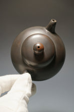 Load image into Gallery viewer, 125ml Hehuan Dark Grey Nixing Teapot by Li Wenxin 李文新坭兴合欢 (深)