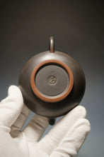 Load image into Gallery viewer, 125ml Hehuan Dark Grey Nixing Teapot by Li Wenxin 李文新坭兴合欢 (深)