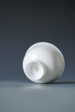 Load image into Gallery viewer, Tianbai Jingdezhen Porcelain Lotus Teacup with Gold Leaf stamp 85ml