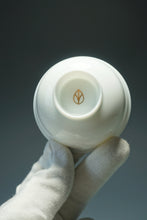 Load image into Gallery viewer, Tianbai Jingdezhen Porcelain Lotus Teacup with Gold Leaf stamp 85ml
