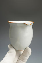 Load image into Gallery viewer, Moon White Ruyao Fair Cup 汝窑月白公道杯 225ml