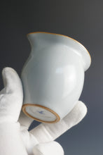 Load image into Gallery viewer, Moon White Ruyao Fair Cup 汝窑月白公道杯 225ml
