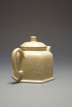Load image into Gallery viewer, Fully Handmade Pear Skin Benshan Duanni Hexagon Xiaojinzhong Teapot with carvings by Liu Wei 全手工刘伟梨皮本山段六方小金钟 110ml