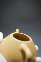 Load image into Gallery viewer, Fully Handmade Benshan Lüni Ziye Shipiao by Zhao Yu 全手工赵宇本山绿泥子冶石瓢 180ml