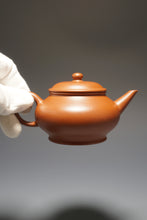 Load image into Gallery viewer, Fully Handmade Hongpilong Shuiping Yixing Teapot by Tang Mengfei 全手工汤梦飞红皮龙寅春水平 140ml