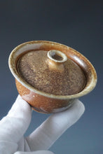 Load image into Gallery viewer, Wood Fired Jingdezhen Stoneware Gaiwan 125ml
