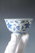 Load image into Gallery viewer, Wood Fired Qinghua 4 Seasons Flower Jingdezhen Porcelain Teacup 柴窑青花四季花杯 140ml