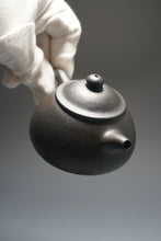 Load image into Gallery viewer, Heini (Wuhui Zhuni Dahongpao) Limao Yixing Teapot 焐灰朱泥大红袍笠帽 115ml