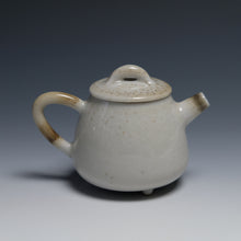 Load image into Gallery viewer, Inge Nielsen Porcelain Shino Carbontrap Tall Shipiao 100ml