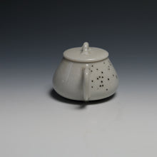 Load image into Gallery viewer, Inge Nielsen Porcelain Shino Shipiao no.1, 85ml