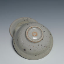 Load image into Gallery viewer, shino shiboridashi for gonfu cha by Inge Nielsen.