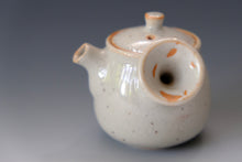 Load image into Gallery viewer, Inge Nielsen Shino Kyusu 70ml