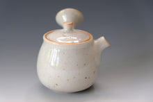 Load image into Gallery viewer, Inge Nielsen Shino Kyusu 70ml