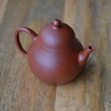 Load image into Gallery viewer, Used Zhuni Dahongpao Tall Pear Yixing Teapot 朱泥大红袍高梨形壶 135ml