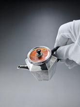 Load image into Gallery viewer, 999 Pure Silver Handmade Hexagonal Teapot 全手工纯银999六角壶 110ml