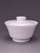Load image into Gallery viewer, 180ml Big Horseshoe Tianbai Jingdezhen Porcelain Gaiwan