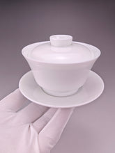 Load image into Gallery viewer, 180ml Big Horseshoe Tianbai Jingdezhen Porcelain Gaiwan