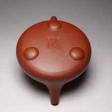Load image into Gallery viewer, Red Jiangponi Pinggai Shipiao Yixing Teapot 降坡泥平盖石瓢 110ml