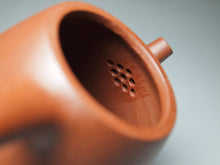 Load image into Gallery viewer, Red Jiangponi Tall Shipiao Yixing Teapot 降坡泥高石瓢 150ml