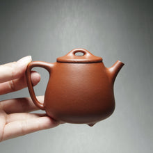 Load image into Gallery viewer, Red Jiangponi Tall Shipiao Yixing Teapot 降坡泥高石瓢 150ml