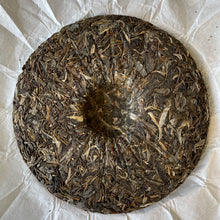 Load image into Gallery viewer, Spring 2022 Tianming BING DAO Ancient Tree Raw Pu'er Tea Cake