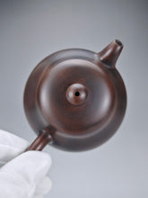 Load image into Gallery viewer, 140ml Pear Nixing Teapot by Wu Sheng Sheng 吴盛胜坭兴梨形