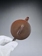Load image into Gallery viewer, 120ml Nixing Bamboo Stump Teapot with Yaobian No.2 by Li Wenxin 李文新阴阳竹节